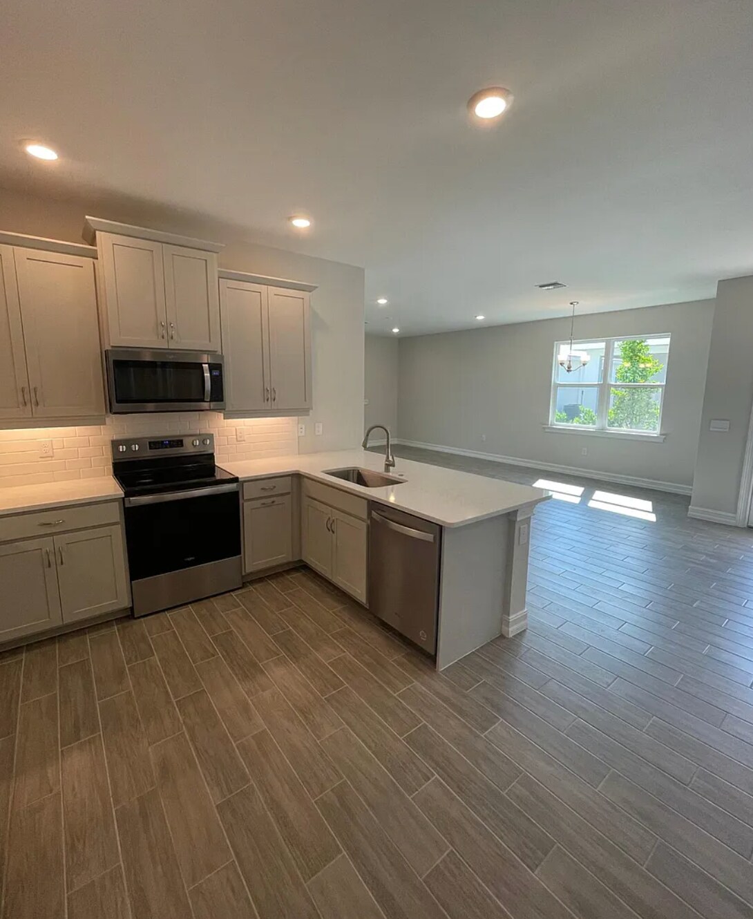 Building Photo - 1078 Rolling Brook Ln