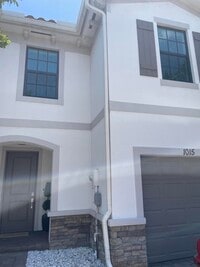 Building Photo - 1015 Willow Pl