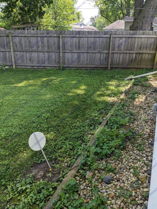 Building Photo - Now leasing!!!