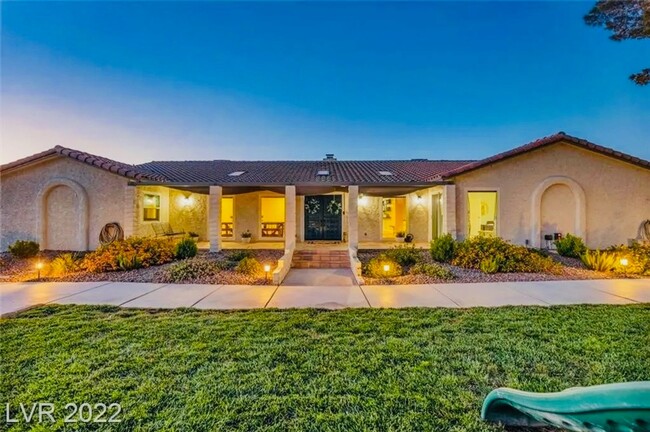 Building Photo - COMING SOON: Single Story 5 Bd, 4 Bth, Inc...