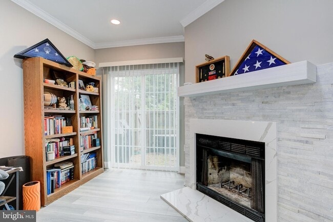 Building Photo - 273 S Pickett St