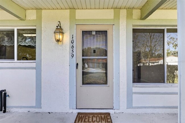 Building Photo - 10659 Windsor Ct