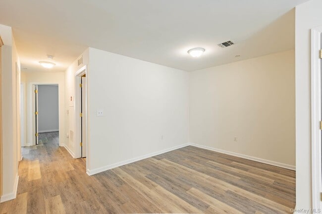 Building Photo - 101 Flurry Ln