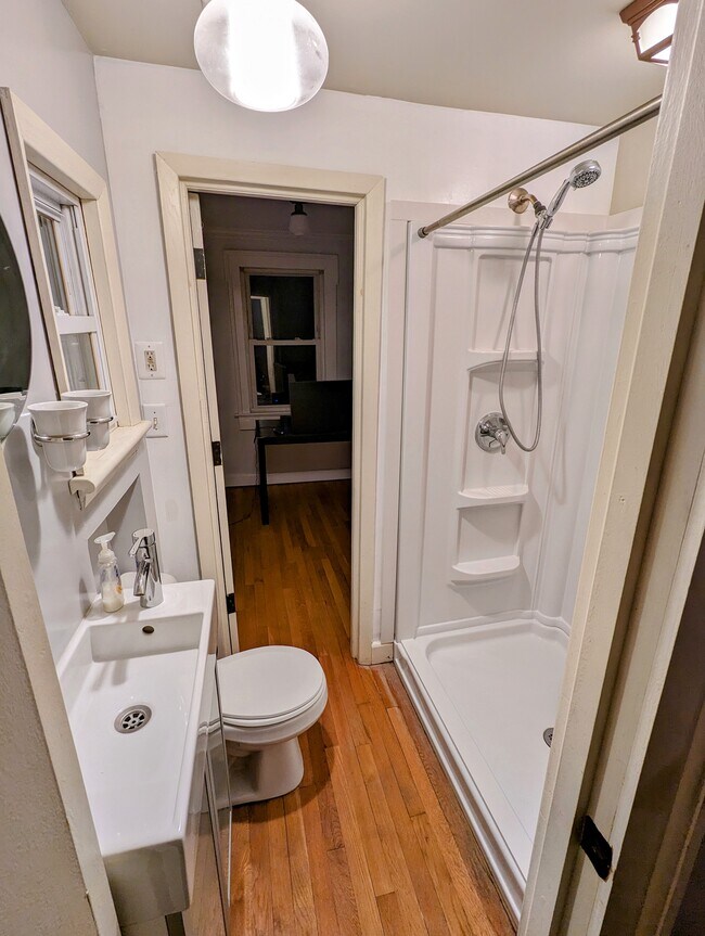Full bathroom on 2nd floor - 1220 Union Ave