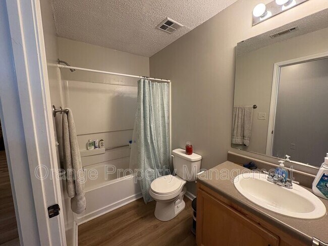 Building Photo - 1331 Harts Ridge Dr