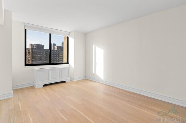 Building Photo - 1 bedroom in New York NY 10023