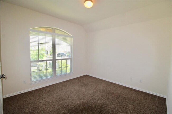 Building Photo - 1100 Arvada Dr