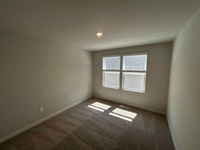 Building Photo - 15271 SW 168th Ave