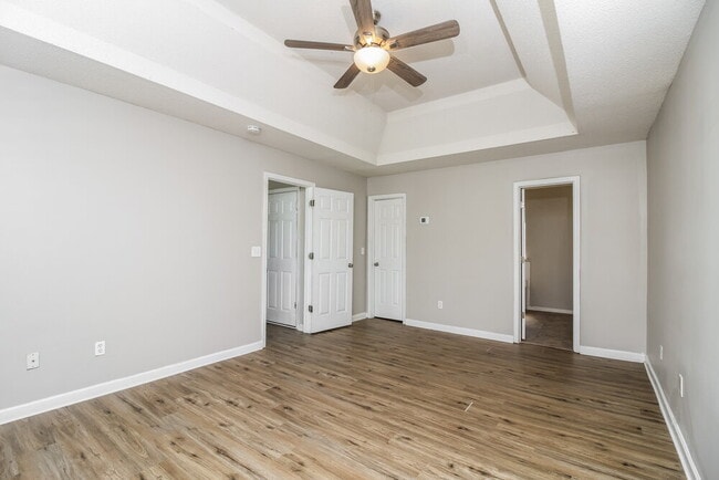 Building Photo - 465 Marriott Dr