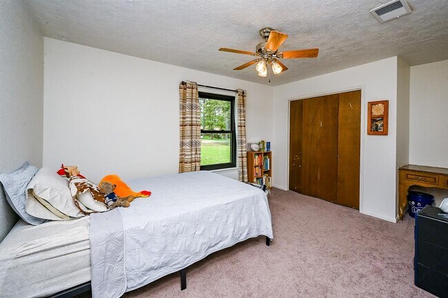 Building Photo - 14135 Limerick Ln