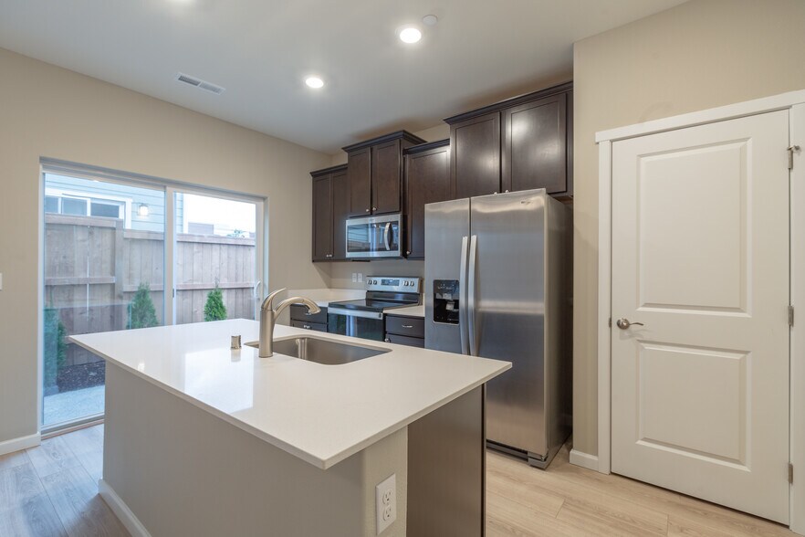 Building Photo - 2016 NE 101st Cir