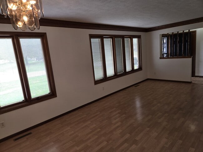 Building Photo - 3802 Gnarl Tree Ln