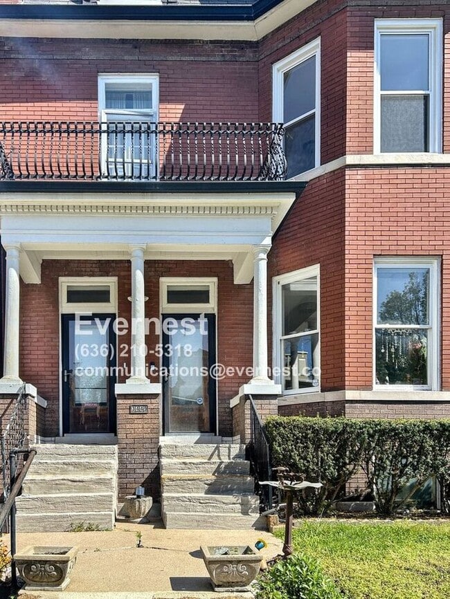 Building Photo - 4-Bedroom, 2-Bathroom Home in a Convenient...