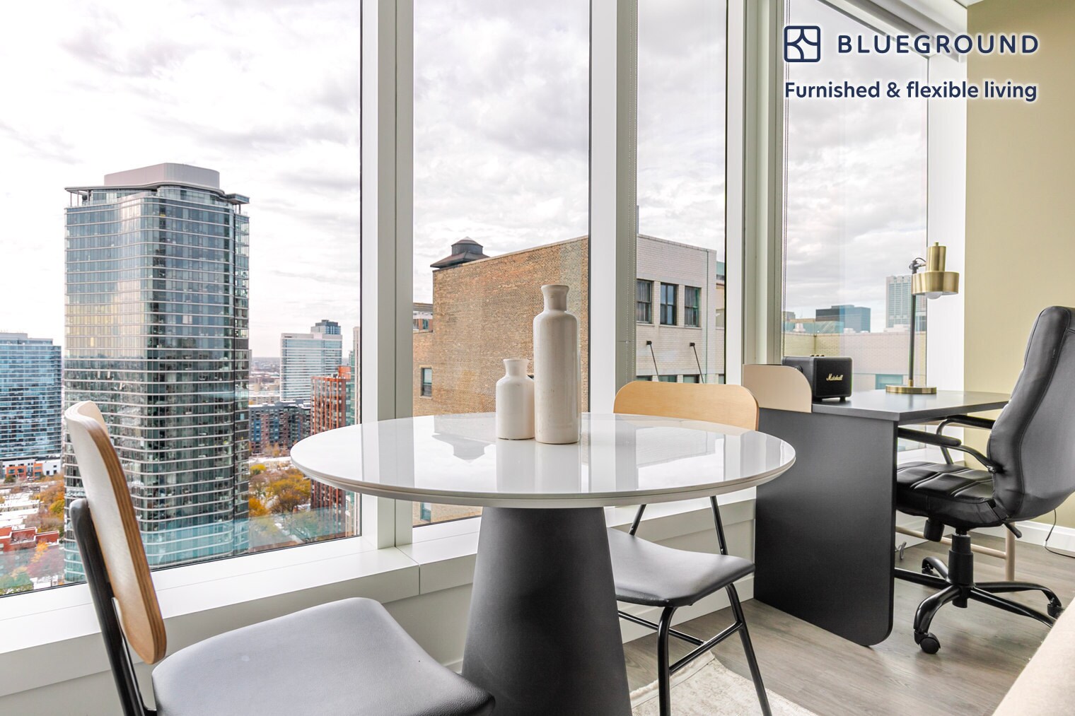 Building Photo - 1000 S Michigan Ave