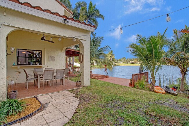 Building Photo - 2865 Egret Way