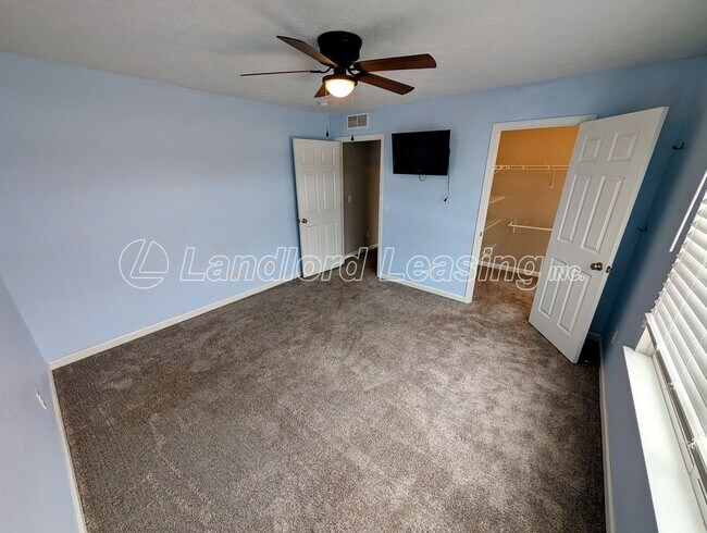 Building Photo - Stunning 5-Bedroom Home in Northpointe Estates with Finished Basement