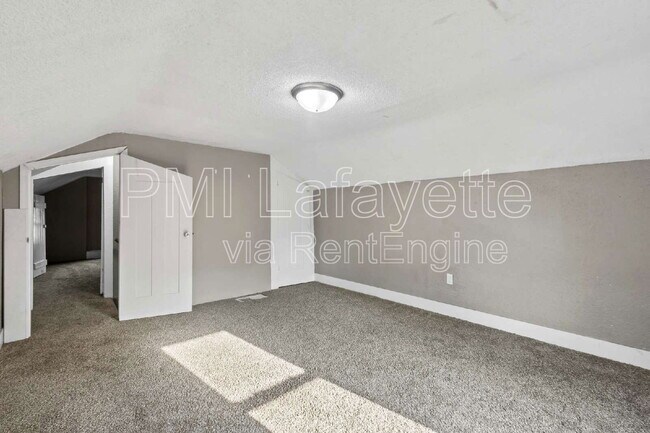 Building Photo - 306 E Monroe St