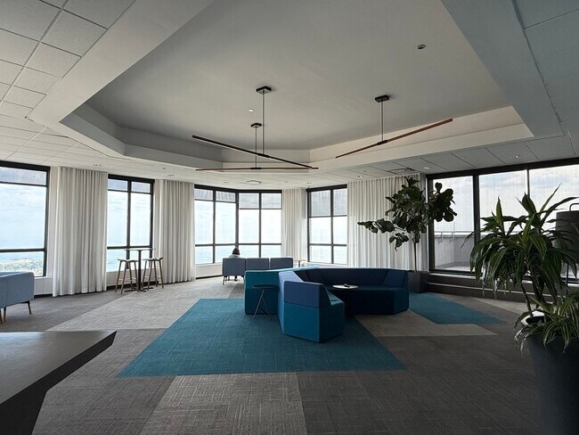 Building Photo - 3660 N Lake Shore Dr