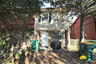 Building Photo - Nice 2 Bedroom Townhouse in Fort Walton