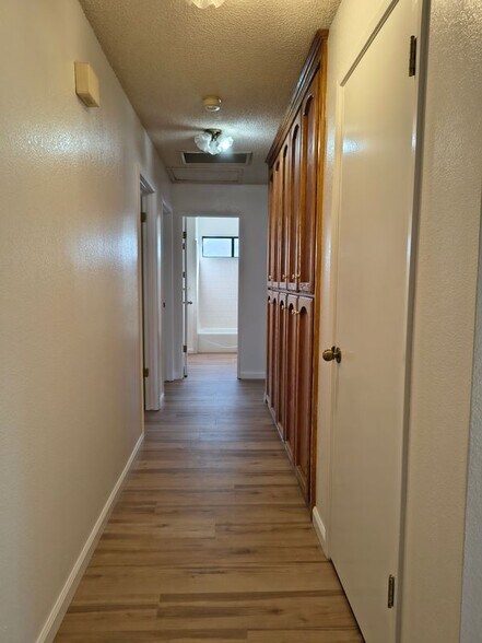 Building Photo - 1475 Godell St