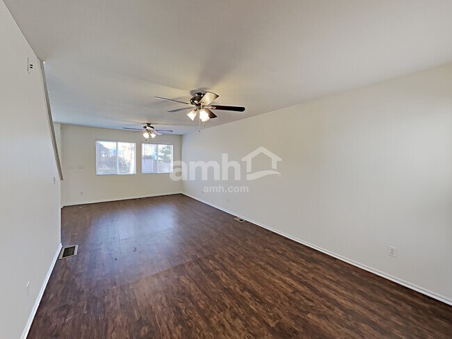 Building Photo - 11762 Elizabeth Cir