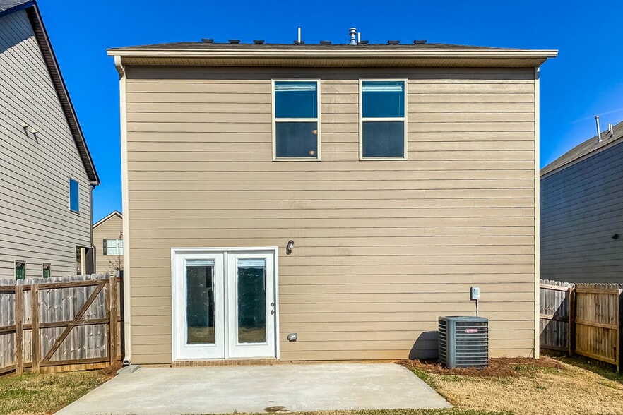 Building Photo - 2632 Cornwall Dr