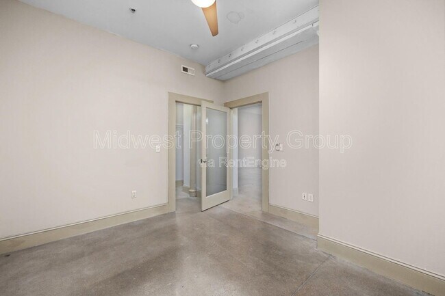 Building Photo - 4244 Chouteau Ave