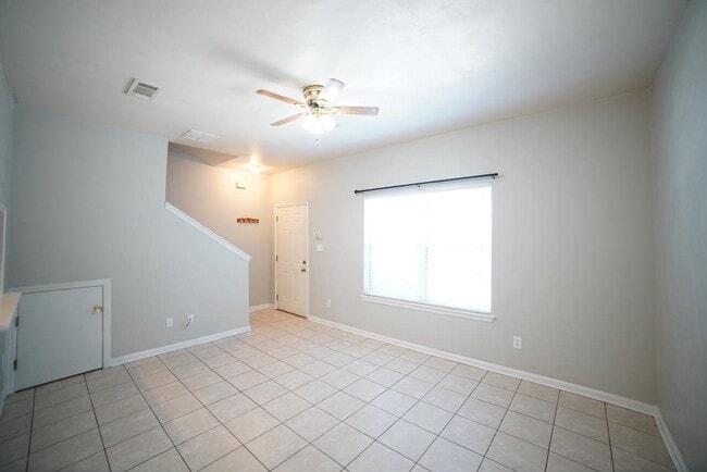 Building Photo - 2403 Hartsfield Rd