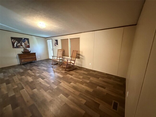 Building Photo - 271 Co Rd 3604