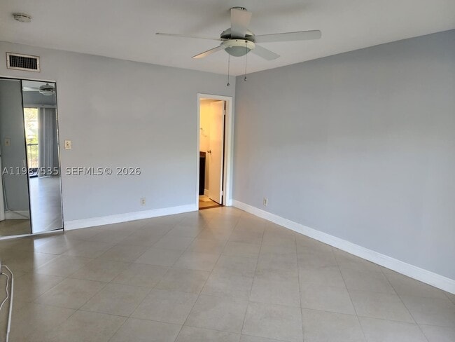 Building Photo - 537 N University Dr