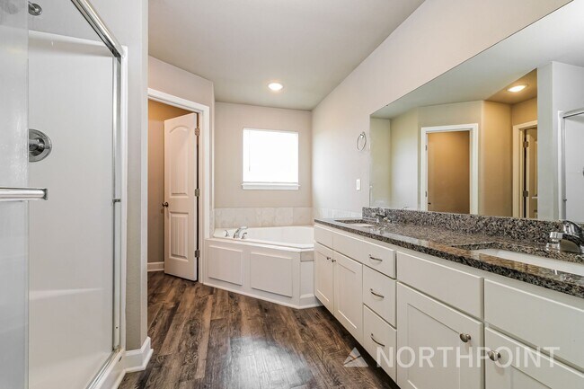 Building Photo - 3 BR/2.5BA | Newly Renovated Single Family Home | 1-Car Covered Parking | Great backyard!