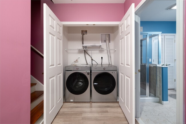 Building Photo - 49 Park Pl Cir