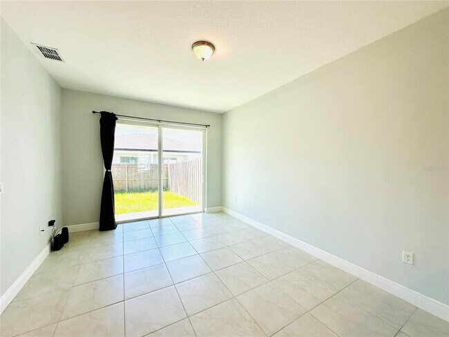 Building Photo - 702 Bluebill Pl