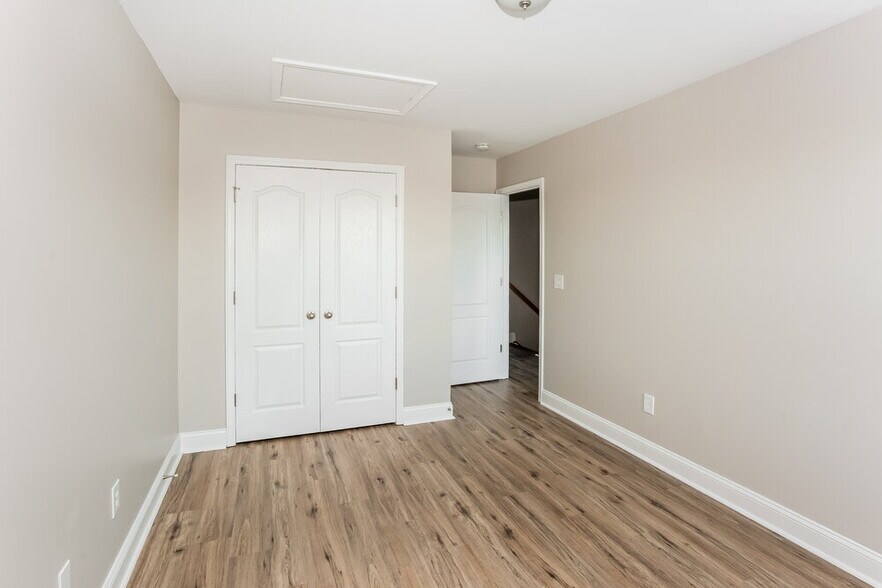 Building Photo - 6905 Brandon Chase Ln