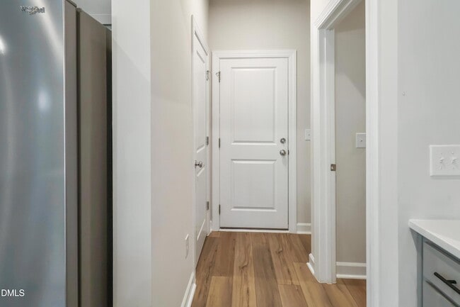 Building Photo - 521 Brittany Ct