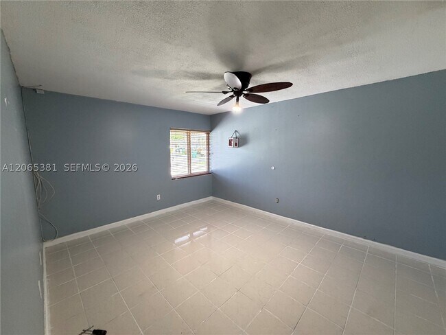 Building Photo - 3613 SW 112th Pl