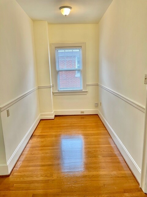 Breakfast Room - 1326 Fontaine Rd