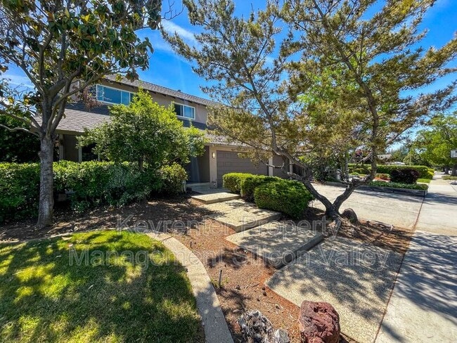 Building Photo - 6701 Tannahill Dr