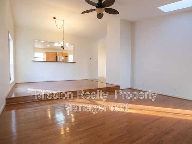 Building Photo - 1037 Mansfield Crossing Rd