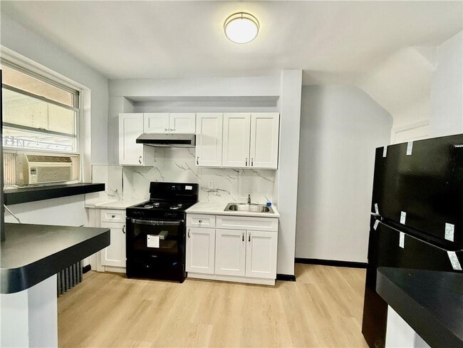 Building Photo - 8886 19th Ave