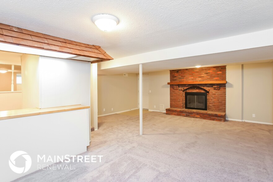 Building Photo - 3627 S Emery St