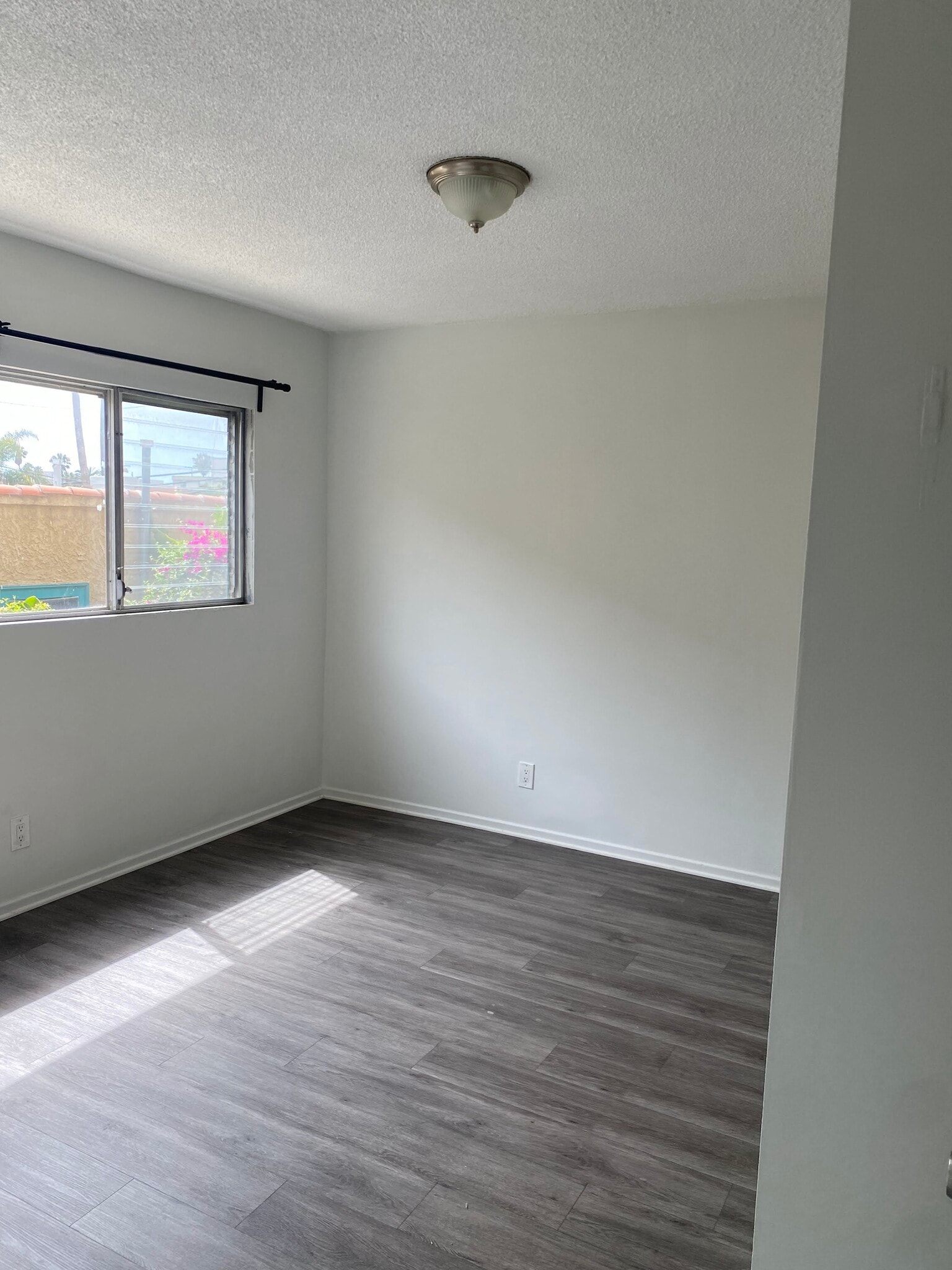 Bedroom 2 - 512 Bay St