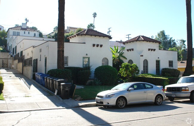 Building Photo - 806-808 Tularosa Dr