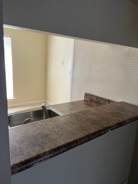 Building Photo - 240 Scandia Cir