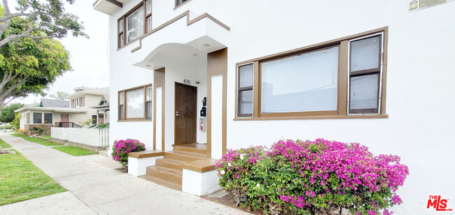 Primary Photo - 435 W 4th St