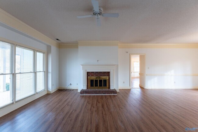 Building Photo - 106 Cranberry Way