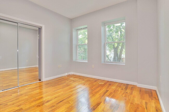 Building Photo - 236 Van Horne St