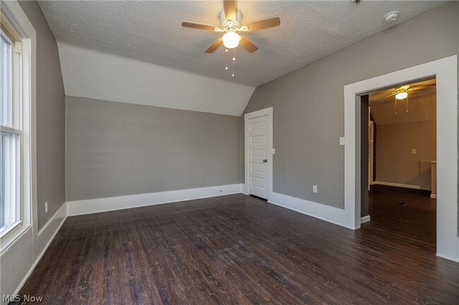 Building Photo - 228 Gates Ave