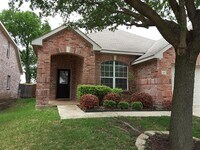 Building Photo - 15617 Gatehouse Dr