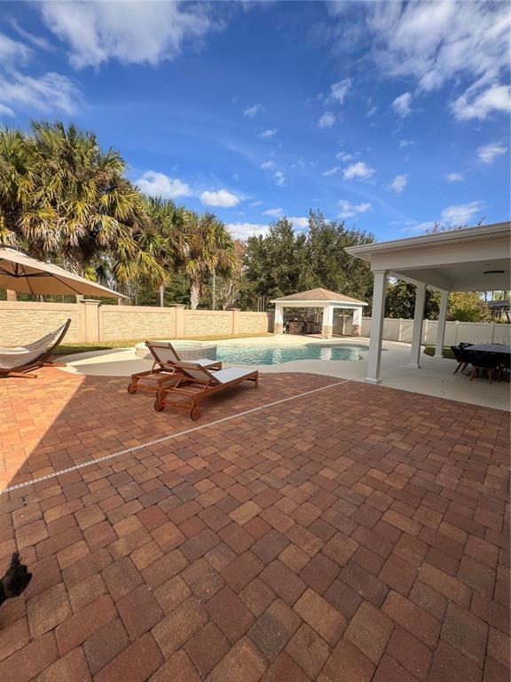 Building Photo - 11737 Verrazano Dr